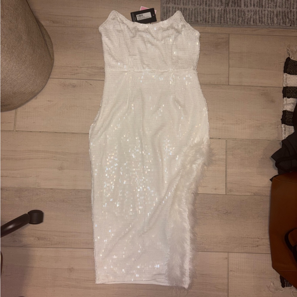 Pretty Little Thing white sequin bandeau feather split midaxi dress NWT